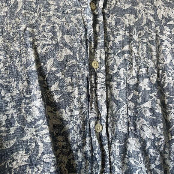 Banana Republic Linen Button Up Shirt Men Sz L Blue Chambray Floral Short Sleeve - Picture 4 of 11